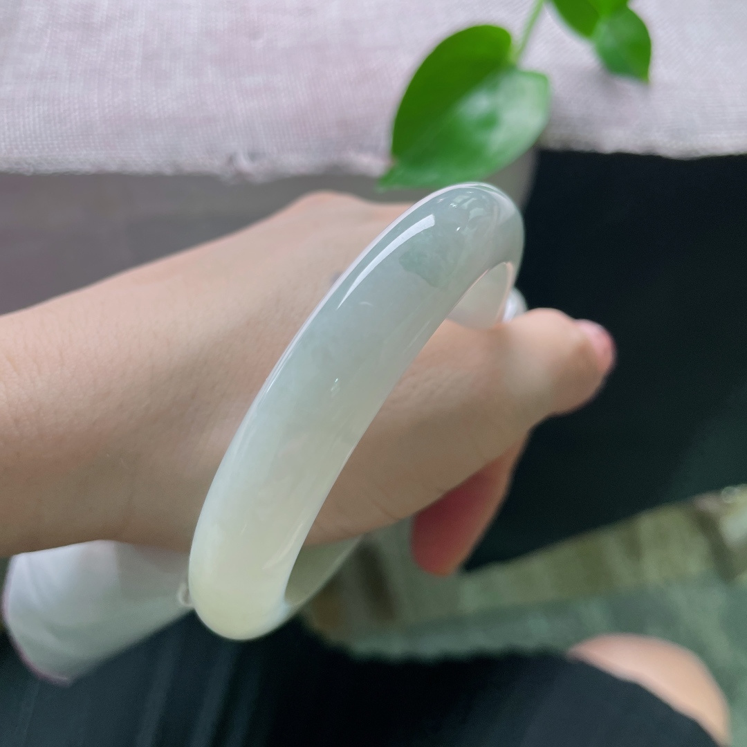 淡绿底正圈，水润细腻，清雅苑苑，贵气，皮纹，ss54751a
