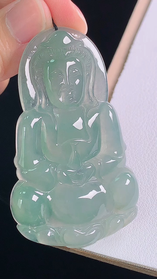 冰晴观音，无裂，尺寸:61.9-37.1-5.6mm 17