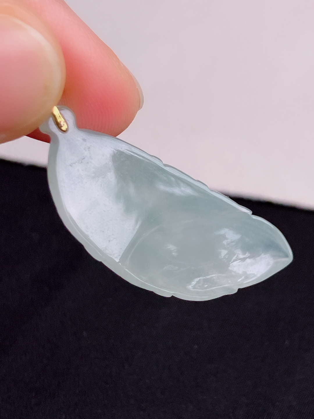 冰透羽毛吊坠，晶莹剔透，尺寸39.5/31.8/15/5/自然光实拍