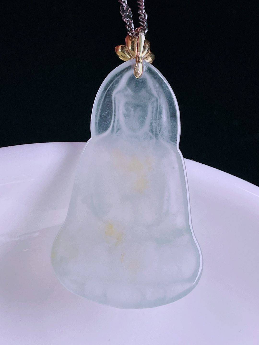 冰黄观音，老种起光，细底通透，尺寸：39裸石33.5/21/3.3mm0620