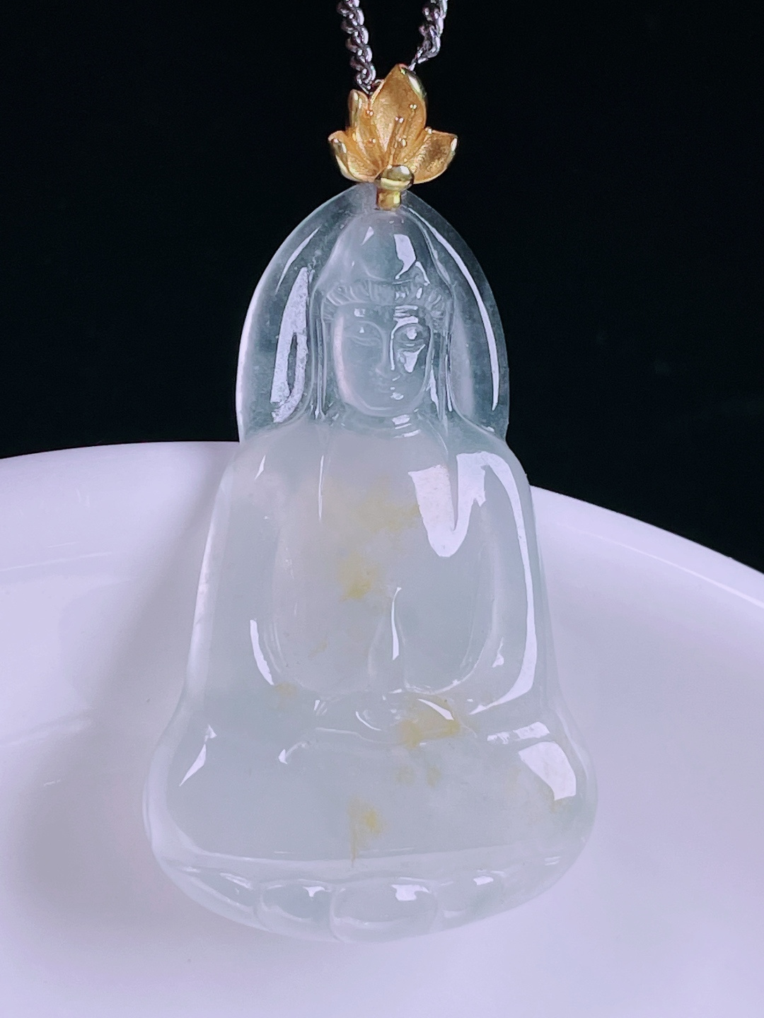 冰黄观音，老种起光，细底通透，尺寸：39裸石33.5/21/3.3mm0620