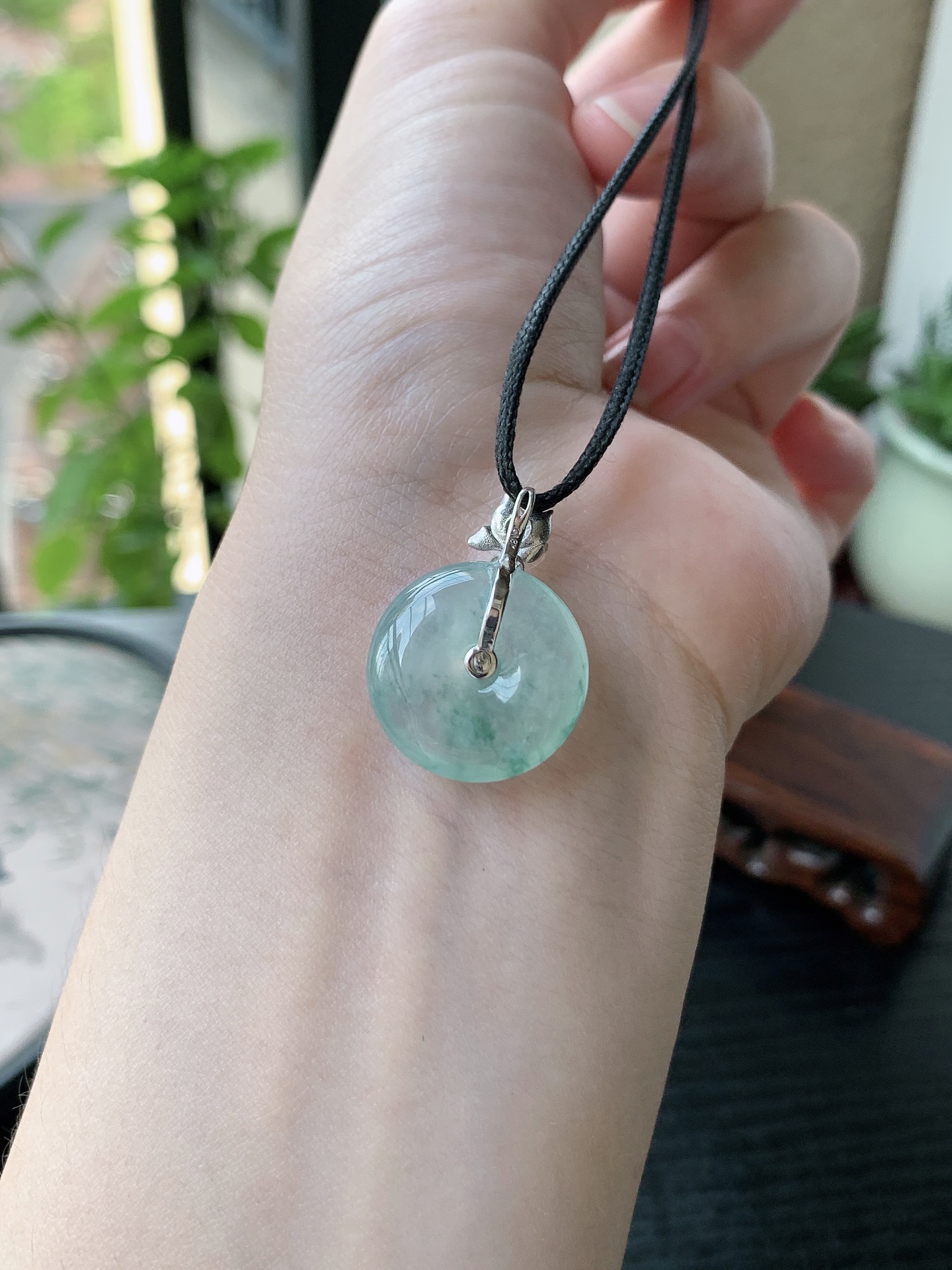 18k金镶嵌老坑冰种胶感飘花平安扣吊坠 裸石尺寸:19-5.8mm
