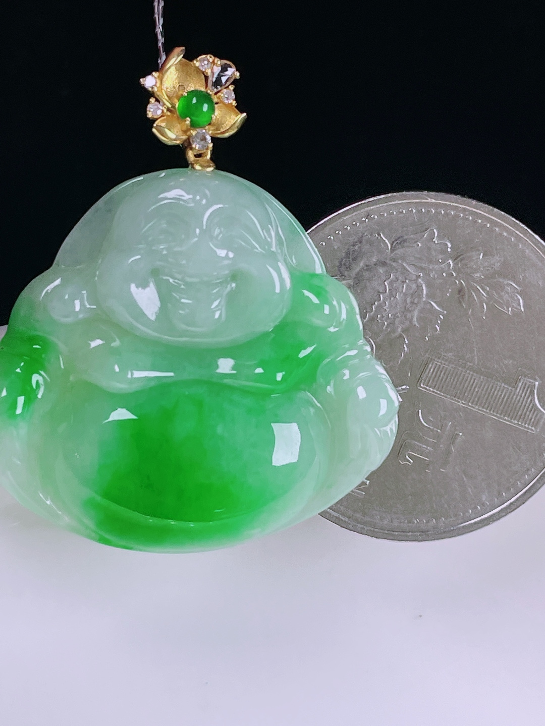 ️辣绿佛公，老种起光，细底通透，尺寸：34裸石26.3/29.3/5.7mm0620