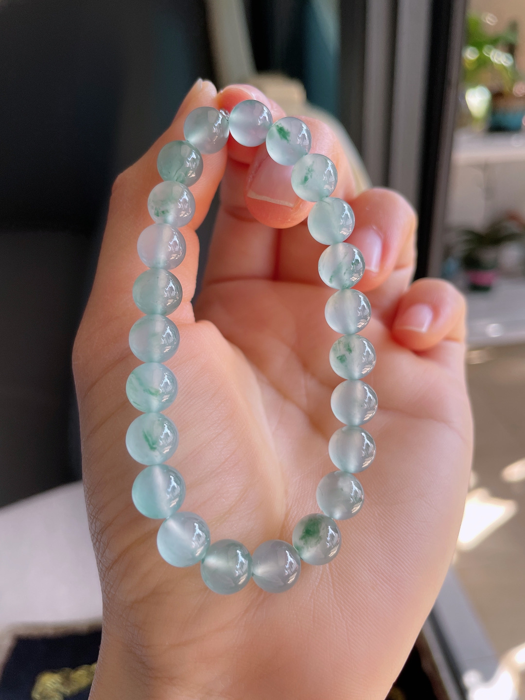 天然翡翠A货，老坑冰飘花手串，尺寸：8mm。【编3534】