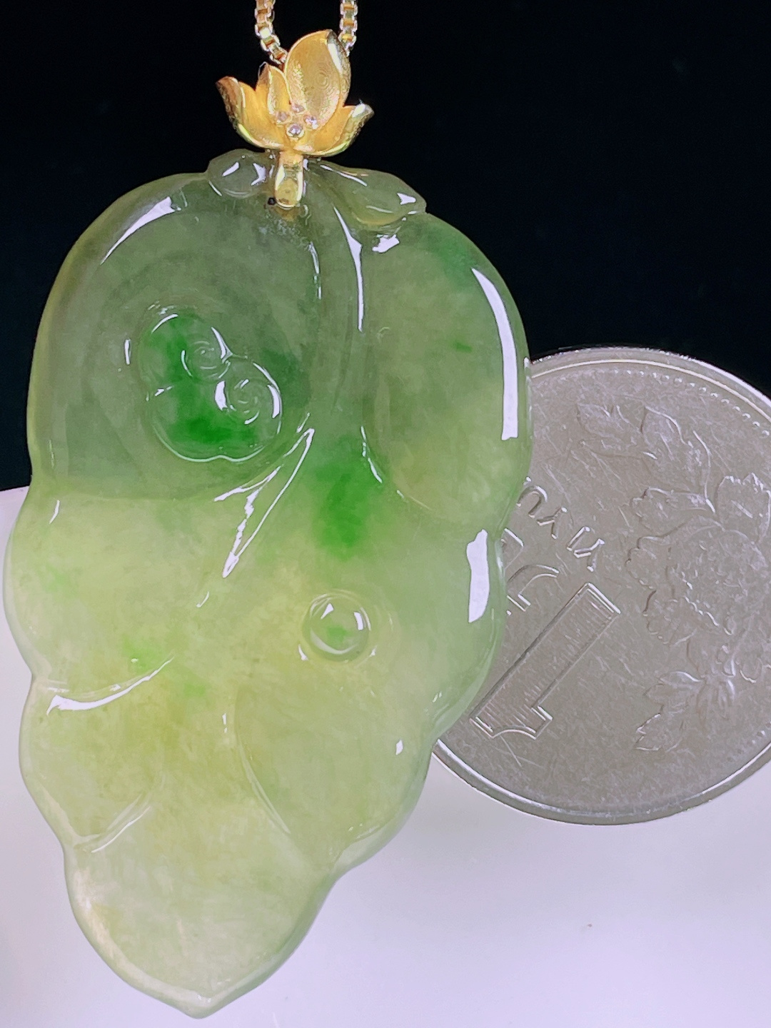 冰黄树叶，老种起光，细底通透，尺寸：48.4裸石42/24.9/3.7mm0620