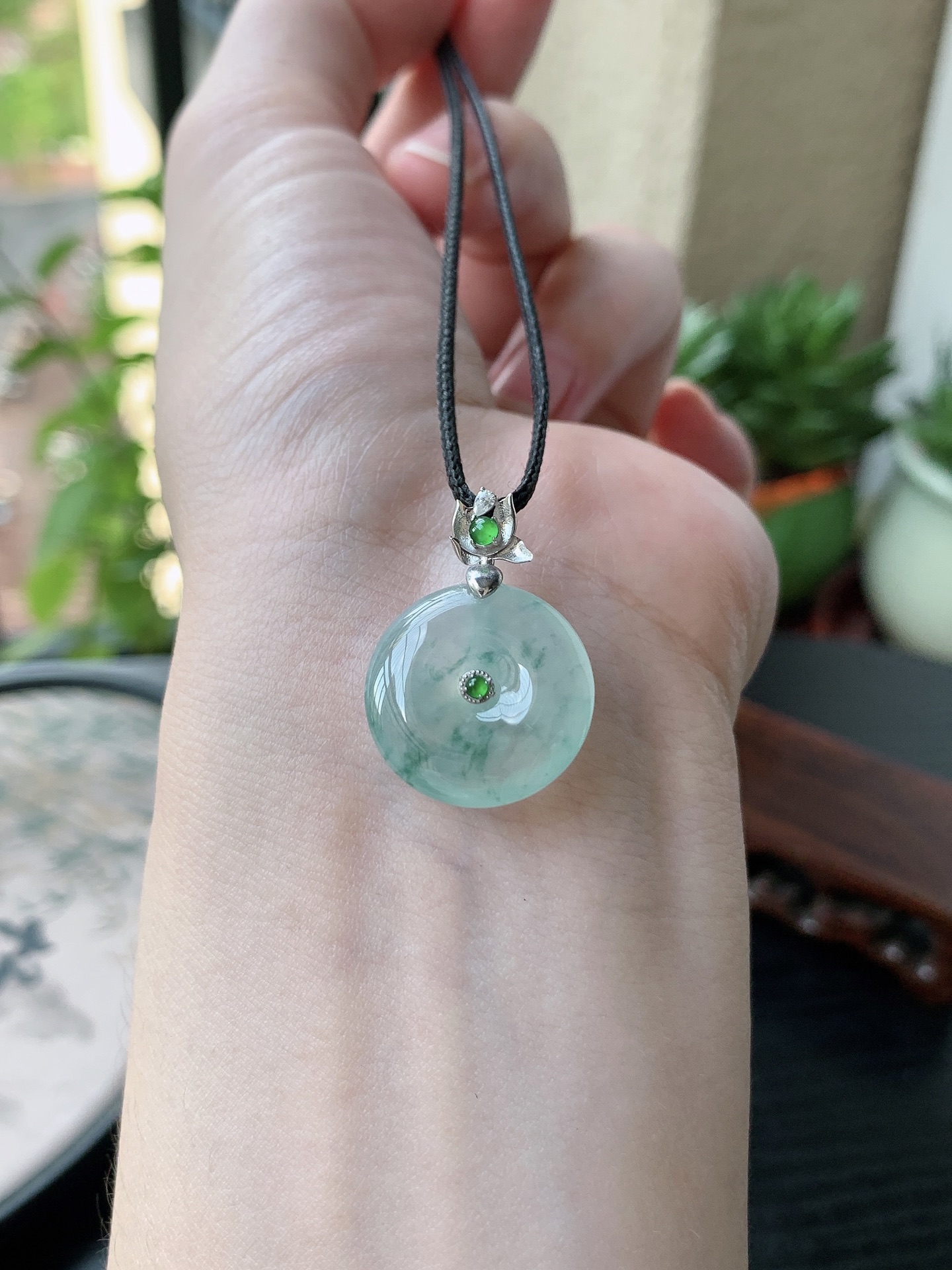 18k金镶嵌老坑冰种胶感飘花平安扣吊坠 裸石尺寸:19-5.8mm