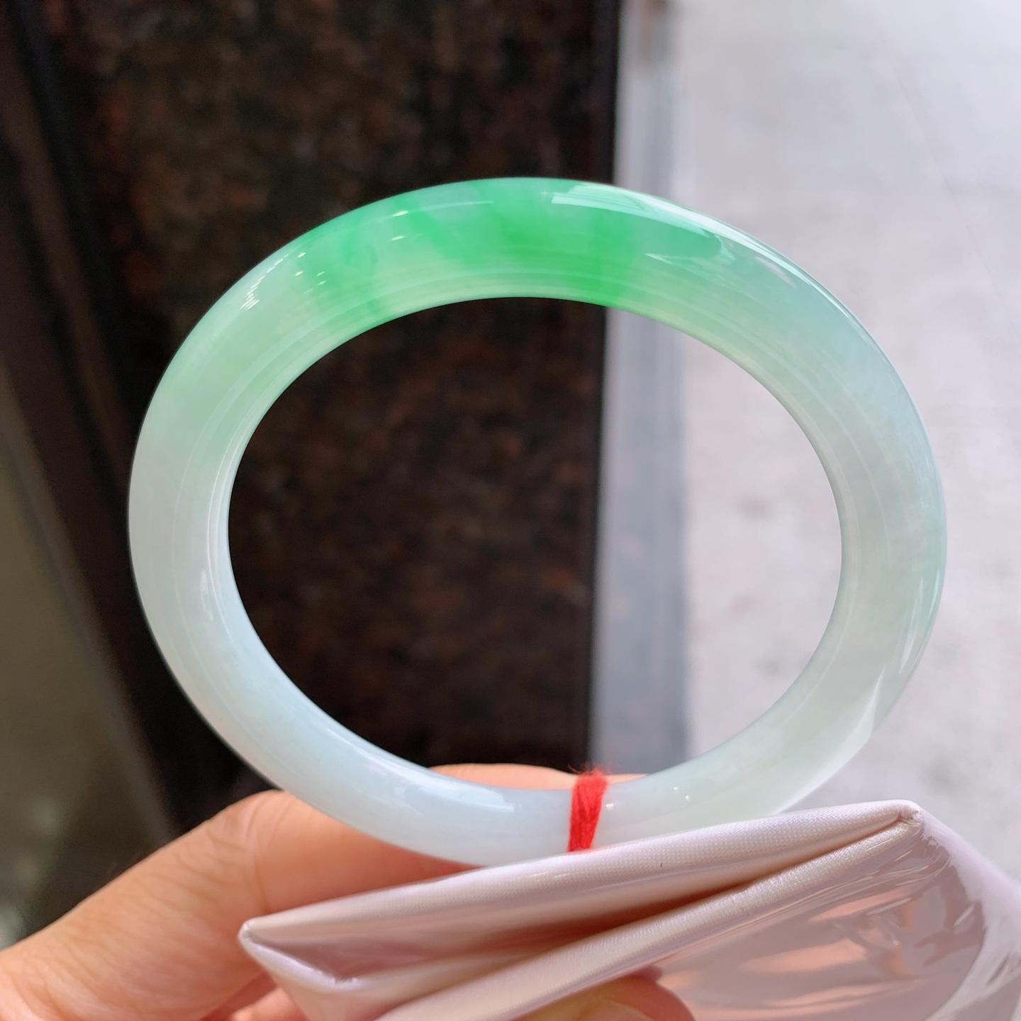 圆条冰飘绿 微细纹 尺寸：56/8 色阳