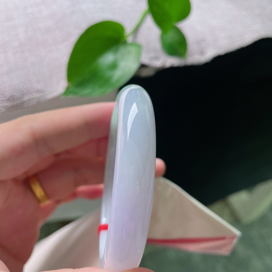 53.8/11.1/7.3，春彩正圈，水头好，肉质细腻干净，诗意盎然，蝶舞纷飞，皮纹，ss54841a