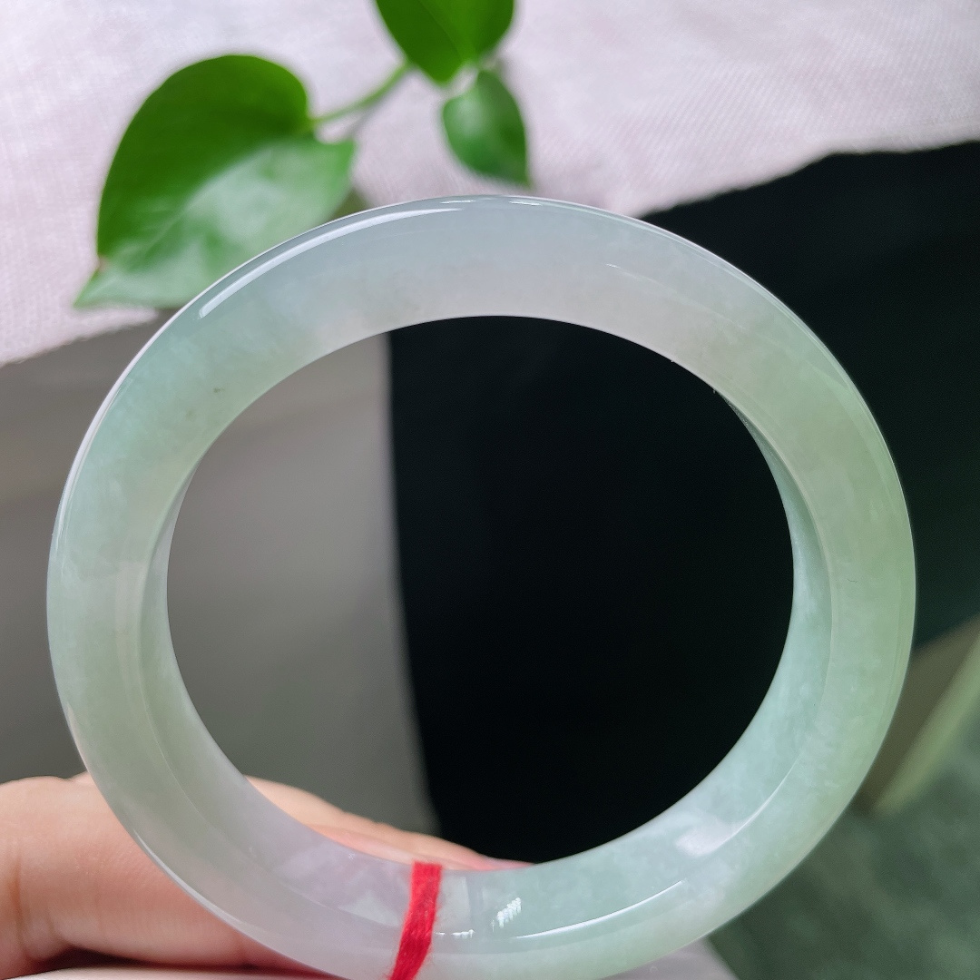 58.7/11.2/8.5绿底正圈，颜色深深浅浅交织在一起，简约不简单，窈窕淑女，无裂，ss5143