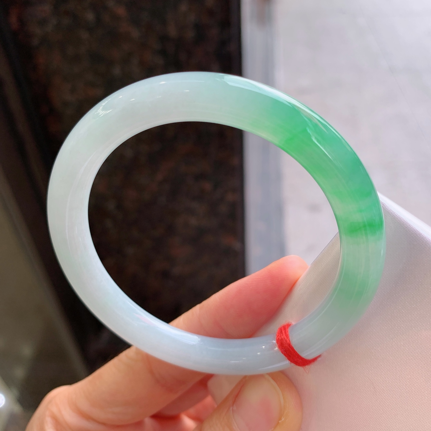 圆条冰飘绿 微细纹 尺寸：56/8 色阳