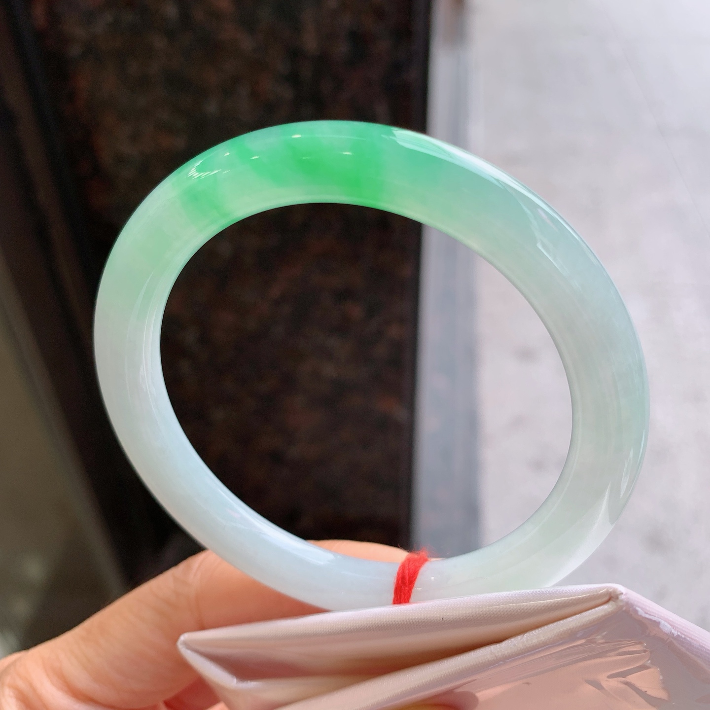 圆条冰飘绿 微细纹 尺寸：56/8 色阳