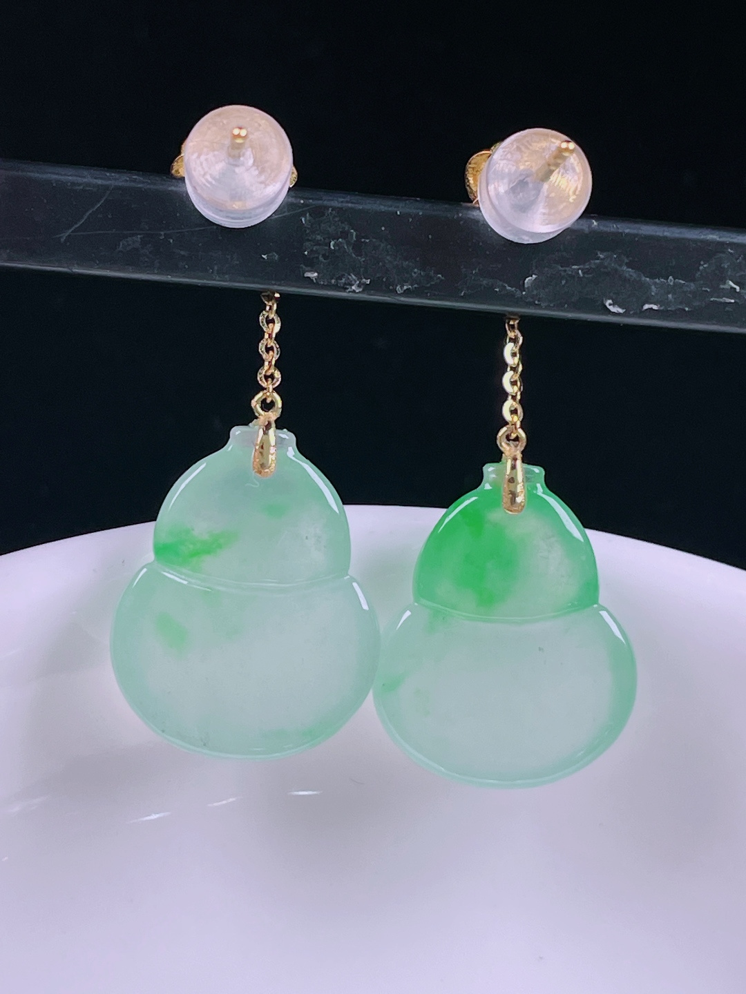 ️冰绿葫芦耳坠，老种起光，细底通透，尺寸：裸石16/13/3.8mm0620