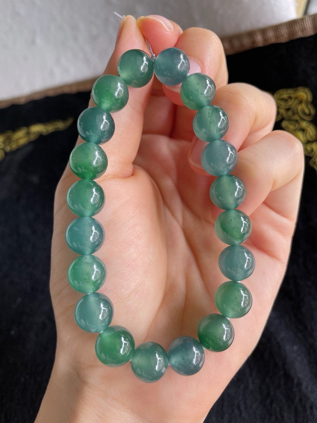 天然翡翠A货，三彩冰种多宝马卡龙手串，尺寸：9.8mm。-2960