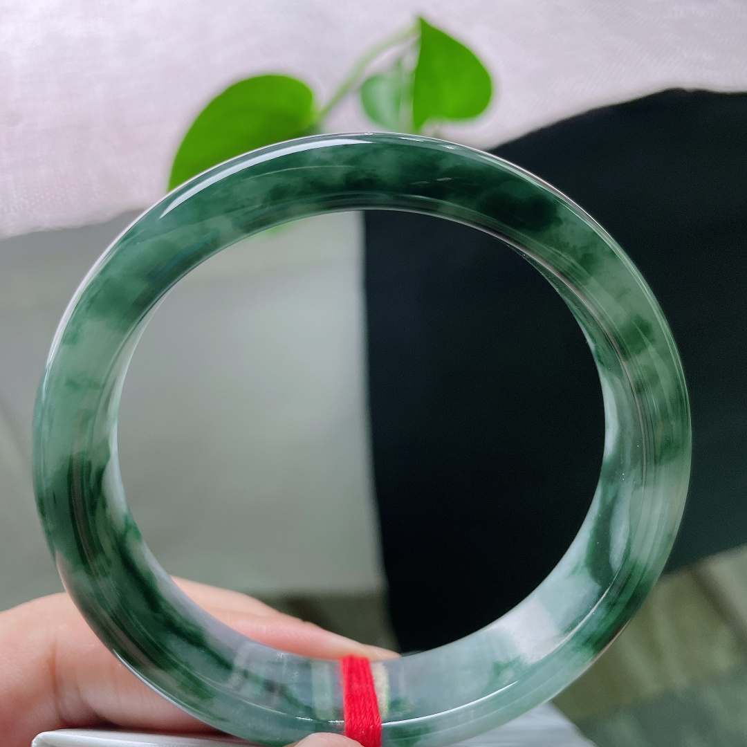 60.6/14.3/7.6飘花正圈，水润细腻，种老，悠悠的云里有淡淡的诗，沉稳贵气，有纹，ss551