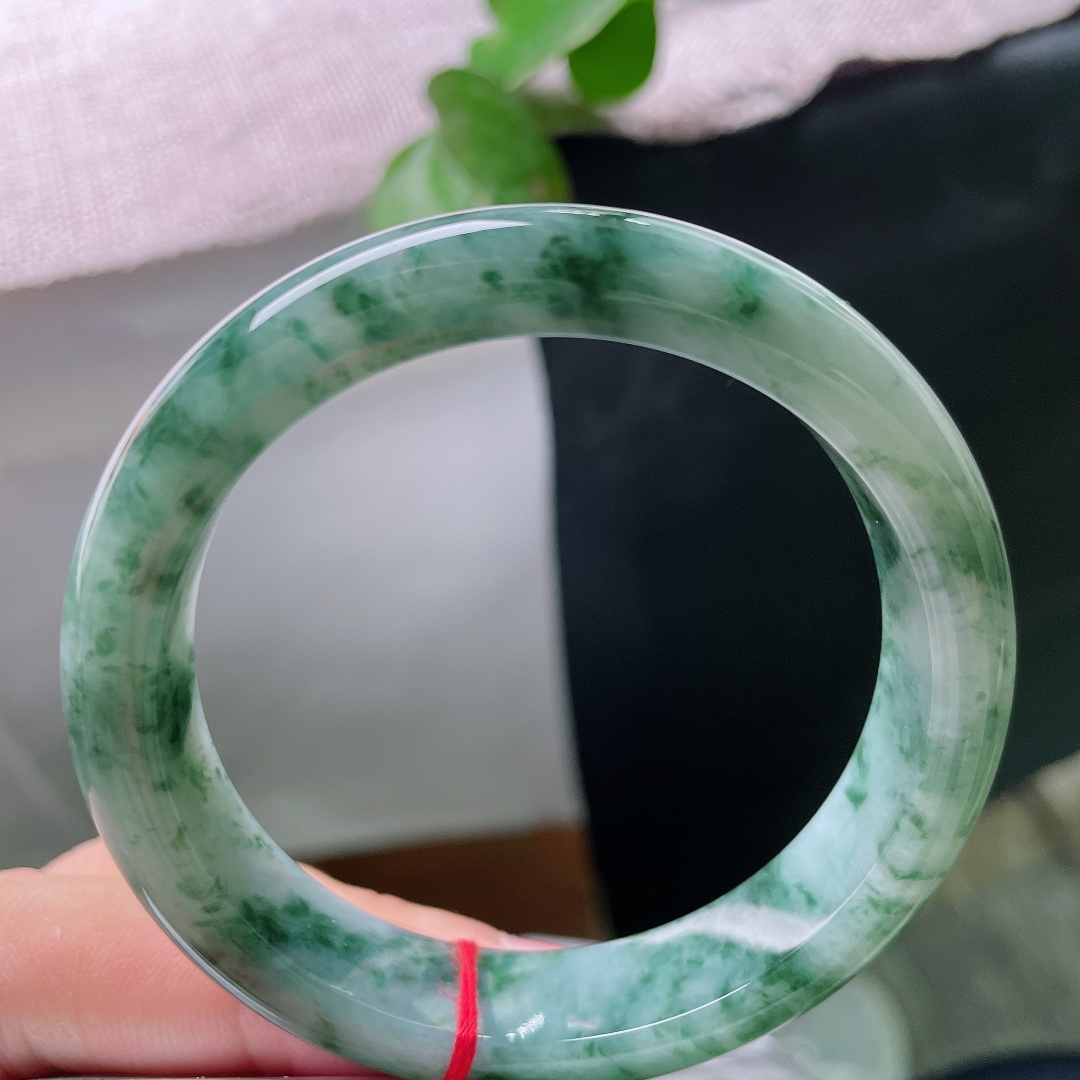 飘花正圈，水润细腻，繁花似锦觅安宁，贵气，典雅，无裂，ss51332a