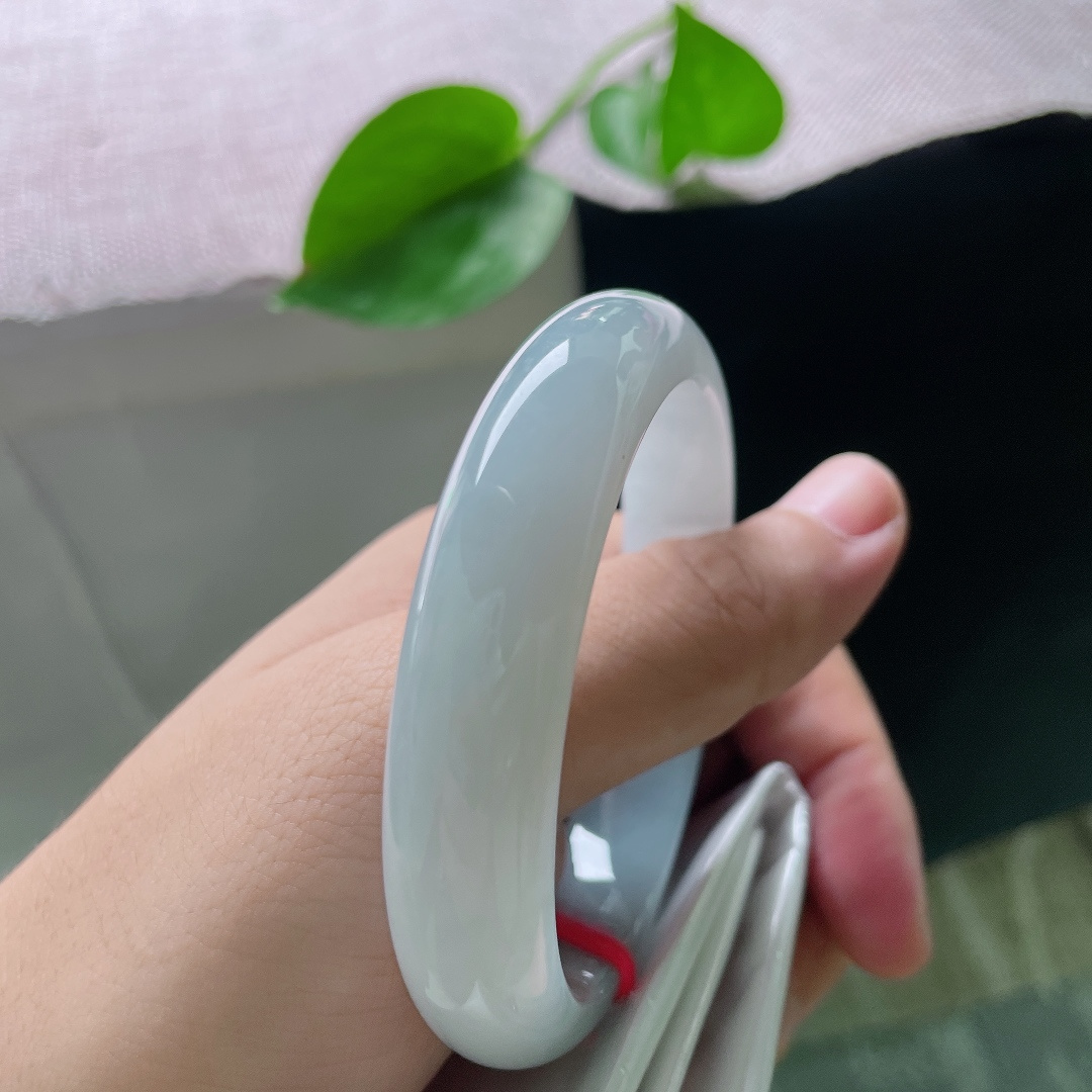 淡蓝底正圈，水头好，质地温润，干净清爽，亭亭玉立，无裂，ss51593a
