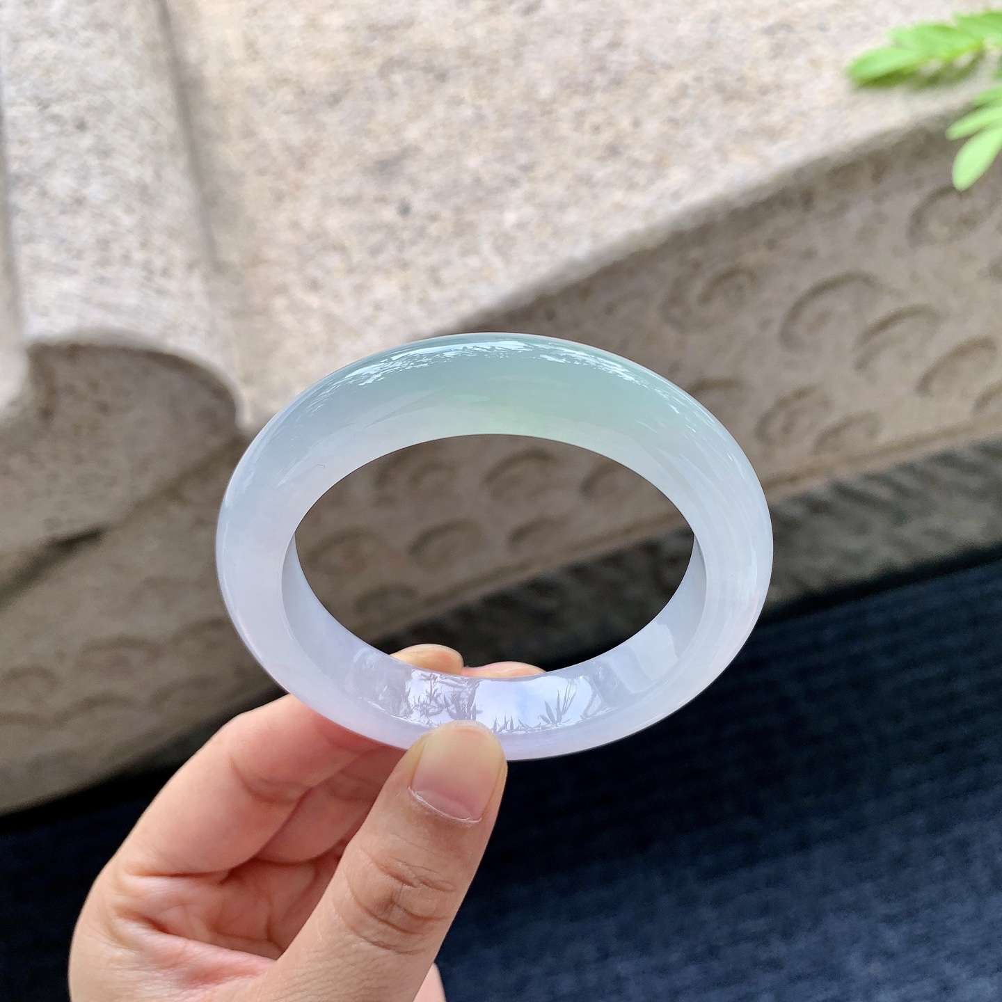 正圈 52.9/11.7/9 冰糯飘绿，水润，种老，细腻，无裂