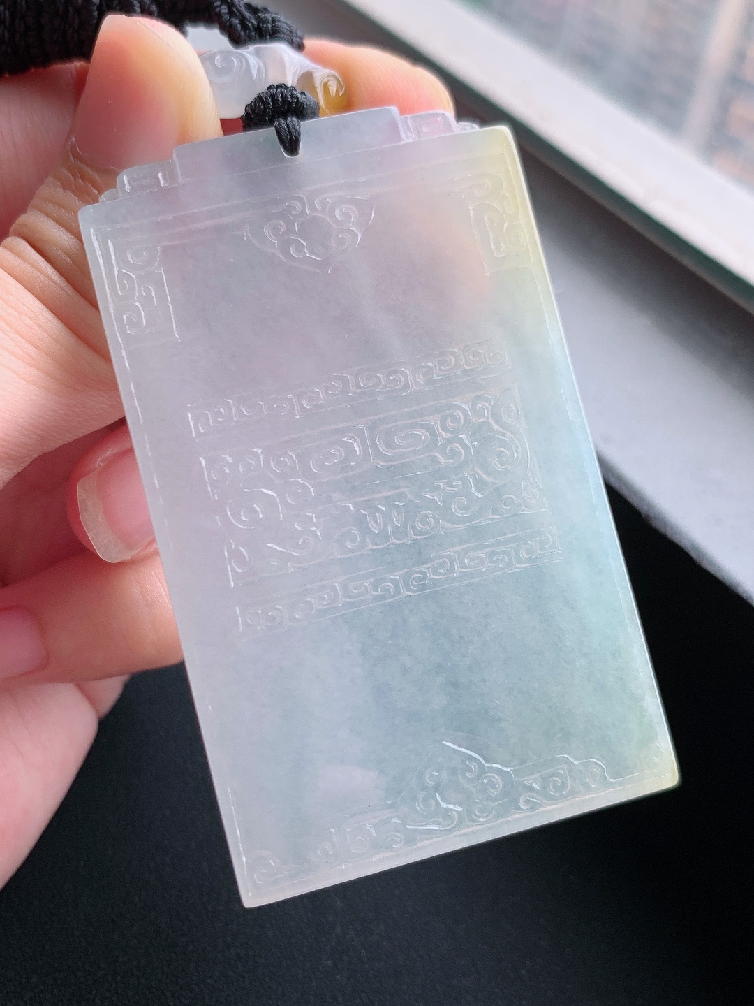 冰黄翡仿古无事牌，玉质冰润纹路古朴，素牌大气沉稳耐看自然光拍摄 670618