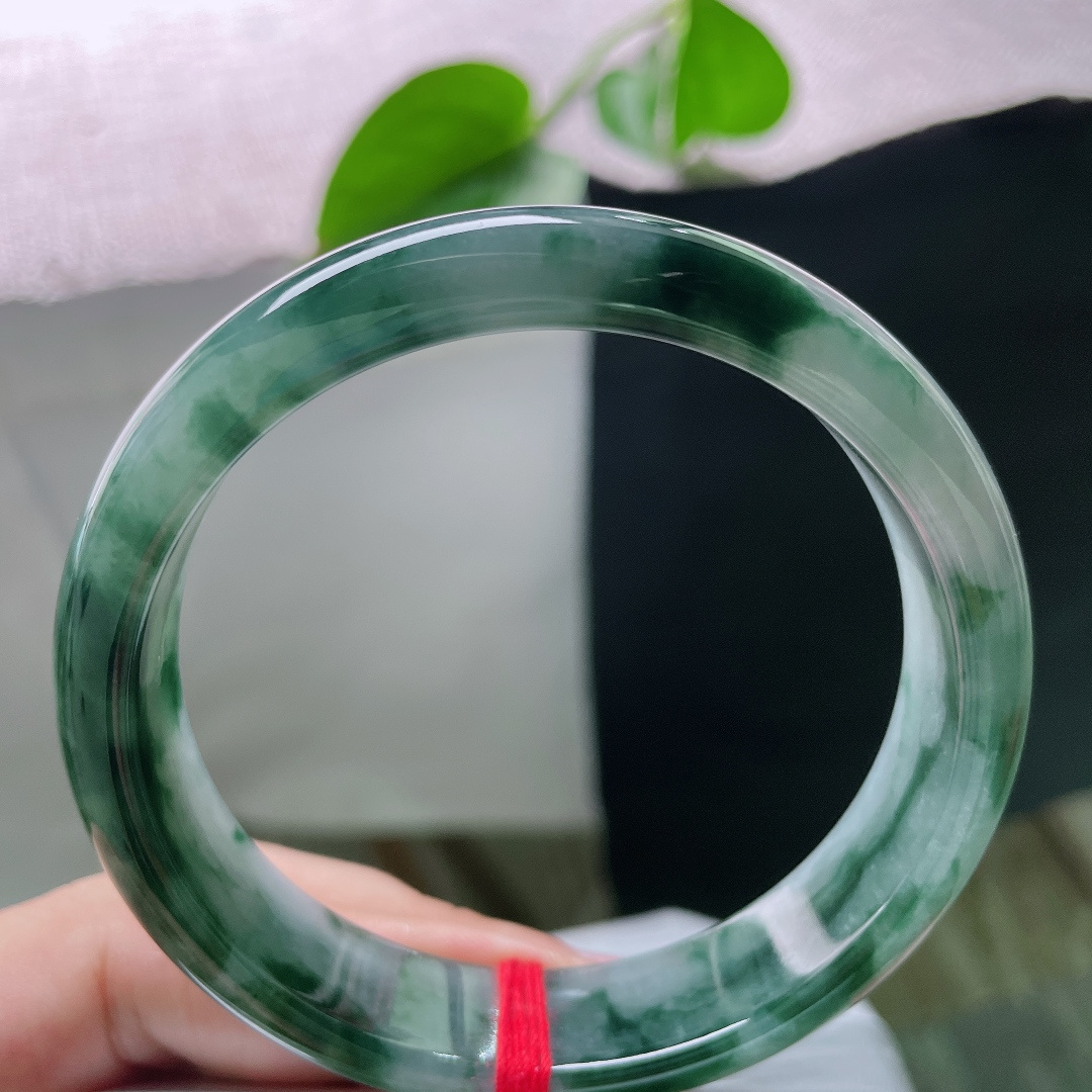 60.6/14.3/7.6飘花正圈，水润细腻，种老，悠悠的云里有淡淡的诗，沉稳贵气，有纹，ss55182a