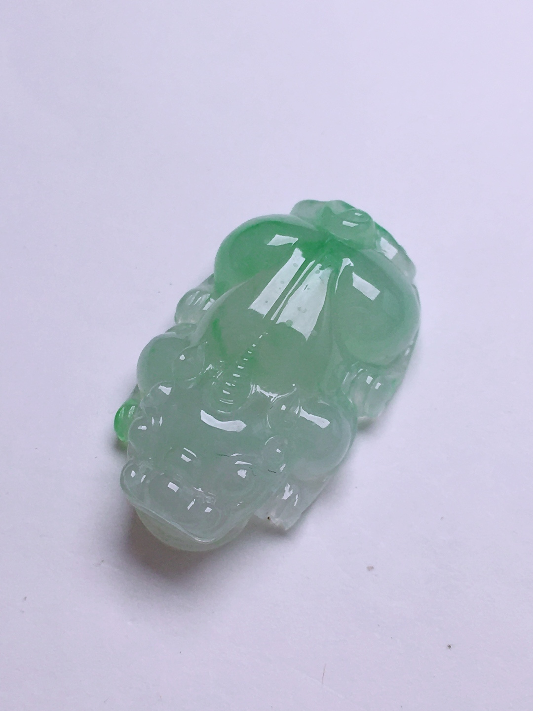 ️绿貔貅吊坠，晶莹剔透，新颖时尚，无裂，30-17.5-7.8