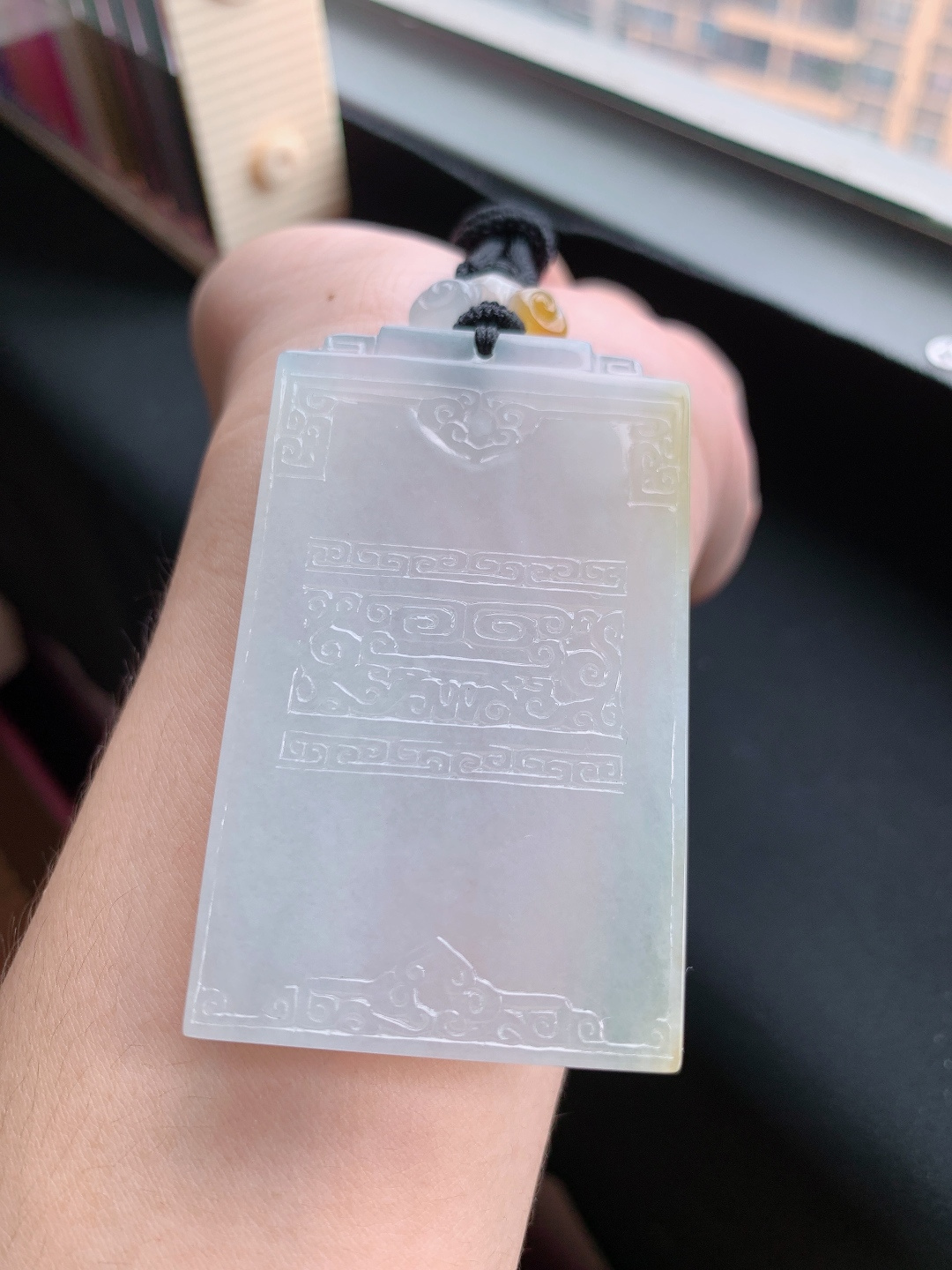 冰黄翡仿古无事牌，玉质冰润纹路古朴，素牌大气沉稳耐看自然光拍摄 670618