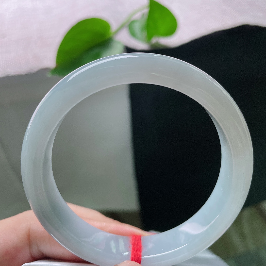 淡蓝底正圈，水头好，质地温润，干净清爽，亭亭玉立，无裂，ss51593a