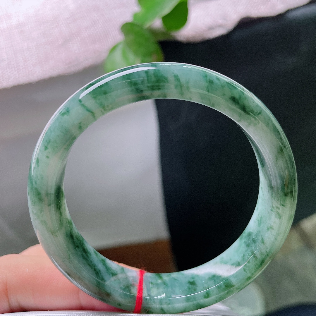 飘花正圈，水润细腻，繁花似锦觅安宁，贵气，典雅，无裂，ss51332a