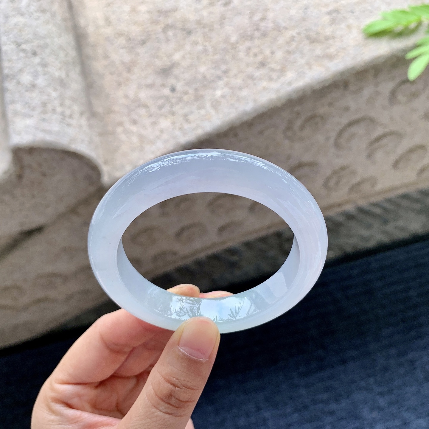 正圈 52.9/11.7/9 冰糯飘绿，水润，种老，细腻，无裂