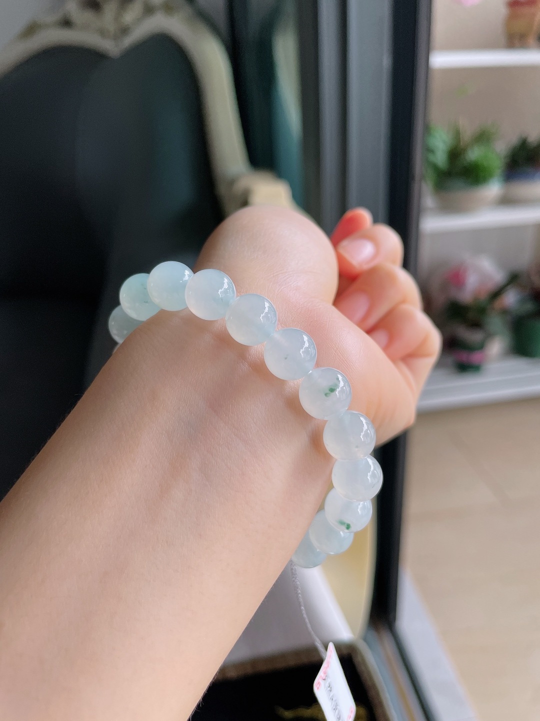 天然翡翠A货，冰飘花手串，尺寸：10mm。【编4291】