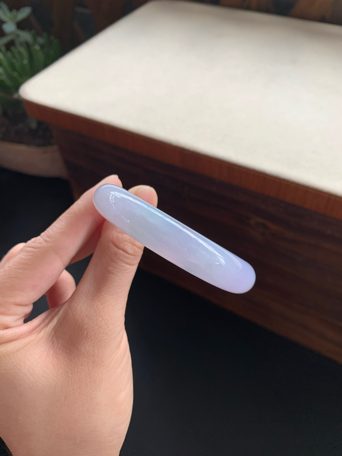 50.6圈口紫罗兰正圈手镯