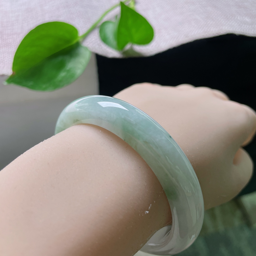 57.6/12.4/8.4油青正圈，水润细腻，沉稳贵气，清雅，温柔，乌鸡，无裂，ss52227a