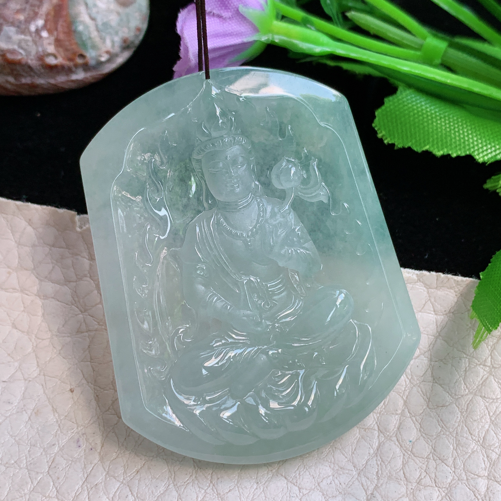 ktj实拍52*41.5*6缅甸翡翠a货精雕冰晴大势至菩萨 持莲观音玉吊坠