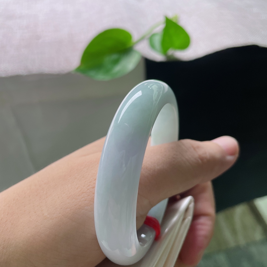 52/12.4/7.9，淡紫淡绿正圈，双色交织在一起，上手温婉又甜美，皮纹不显，ss55249a