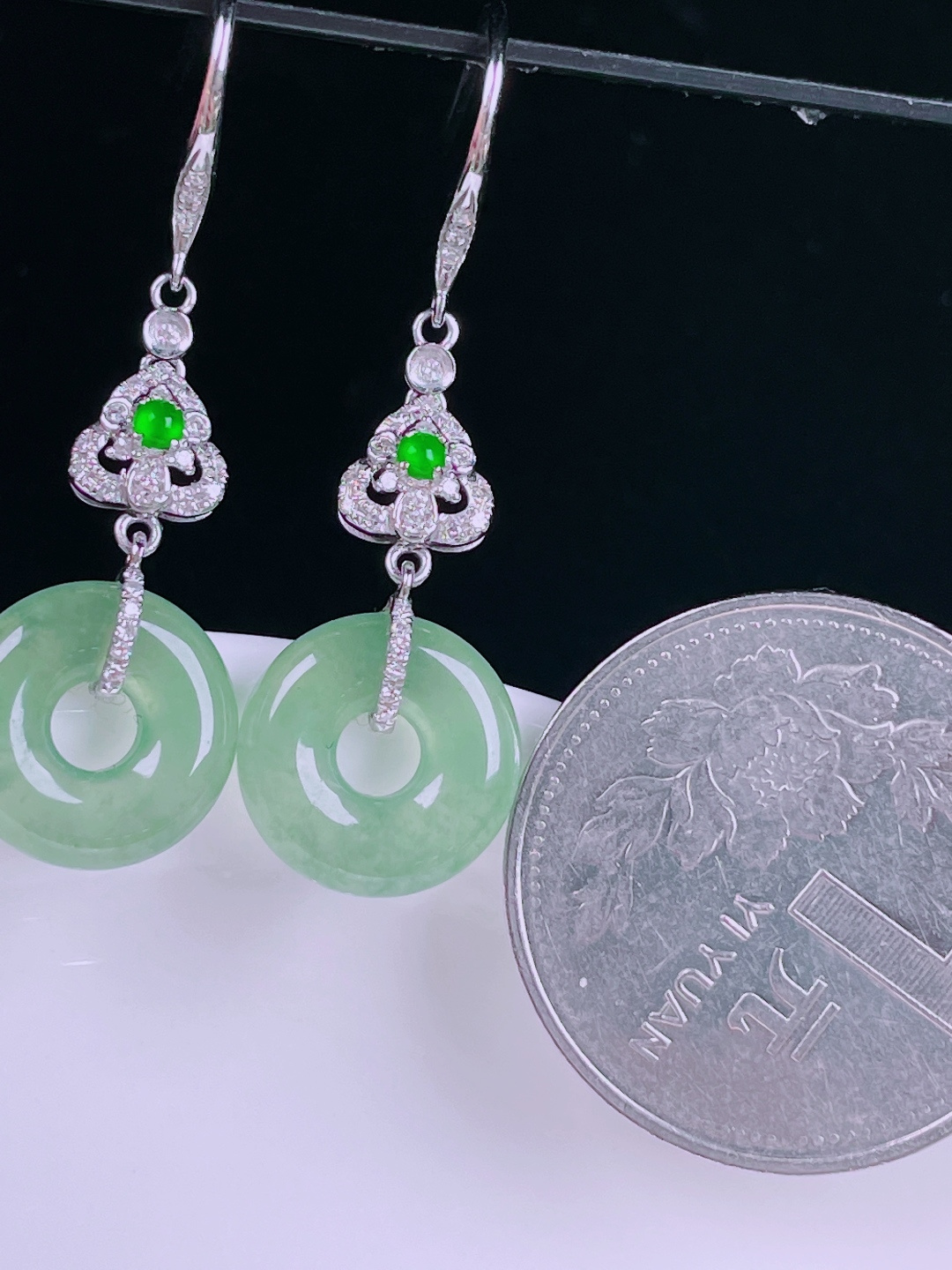 ️冰种耳坠，老种起光，细底通透，尺寸：36.6裸石12.4/3.8mm0621