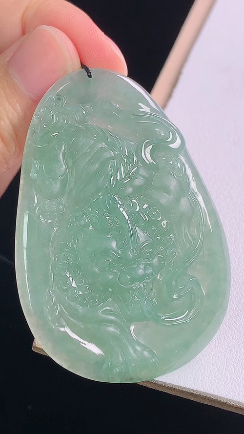 冰晴虎牌，无裂，尺寸:57.2-39.3-5.8mm 17