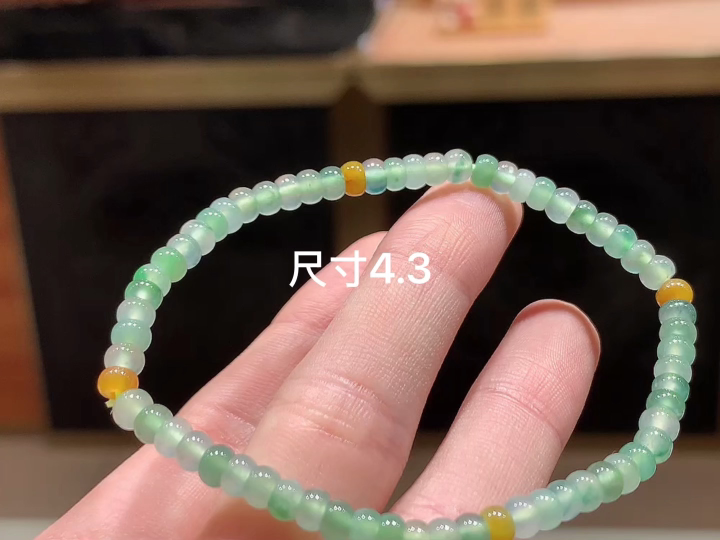 多彩手串  尺寸 4.3