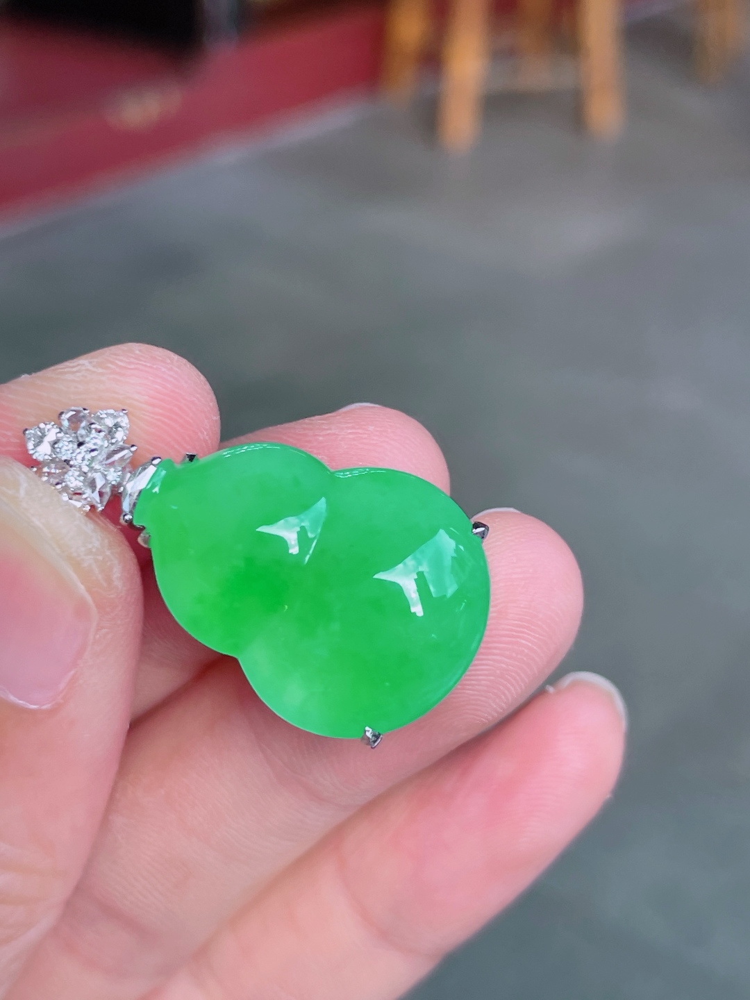 ️绿葫芦吊坠，晶莹剔透，新颖时尚，无裂，32.5