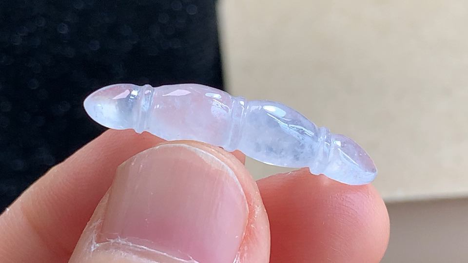 ️ 佳藕天成，无裂，尺寸28.5-5.5-5.2mm，包A附证书