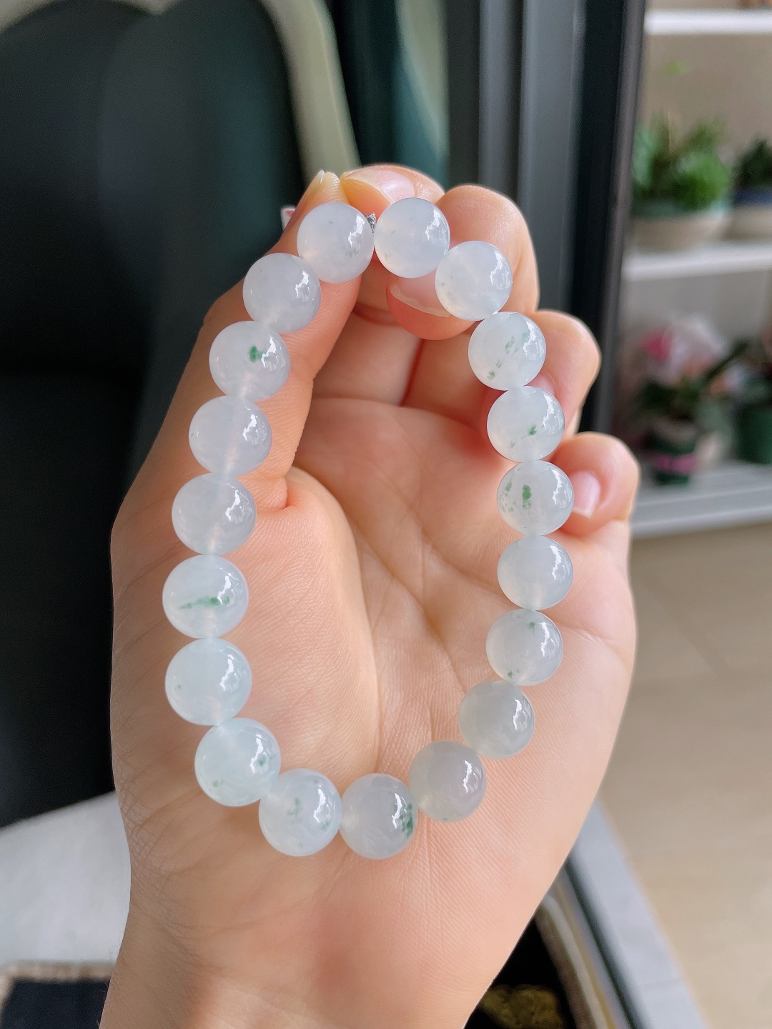 天然翡翠A货，冰飘花手串，尺寸：10mm。【编4291】