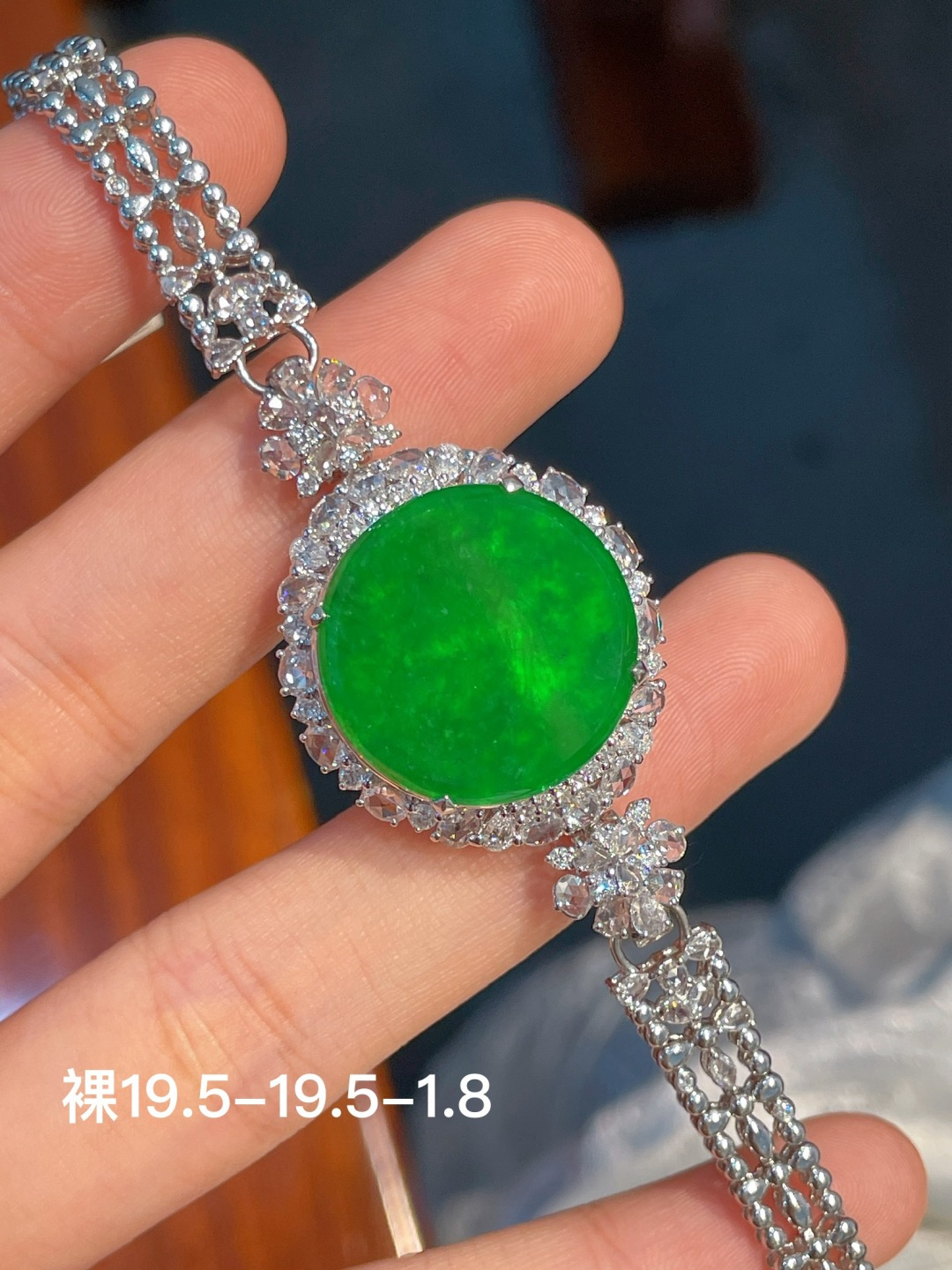 ️阳绿手链 +阳绿吊坠（两用款）  18k金镶嵌，19.5-19.5-1.8