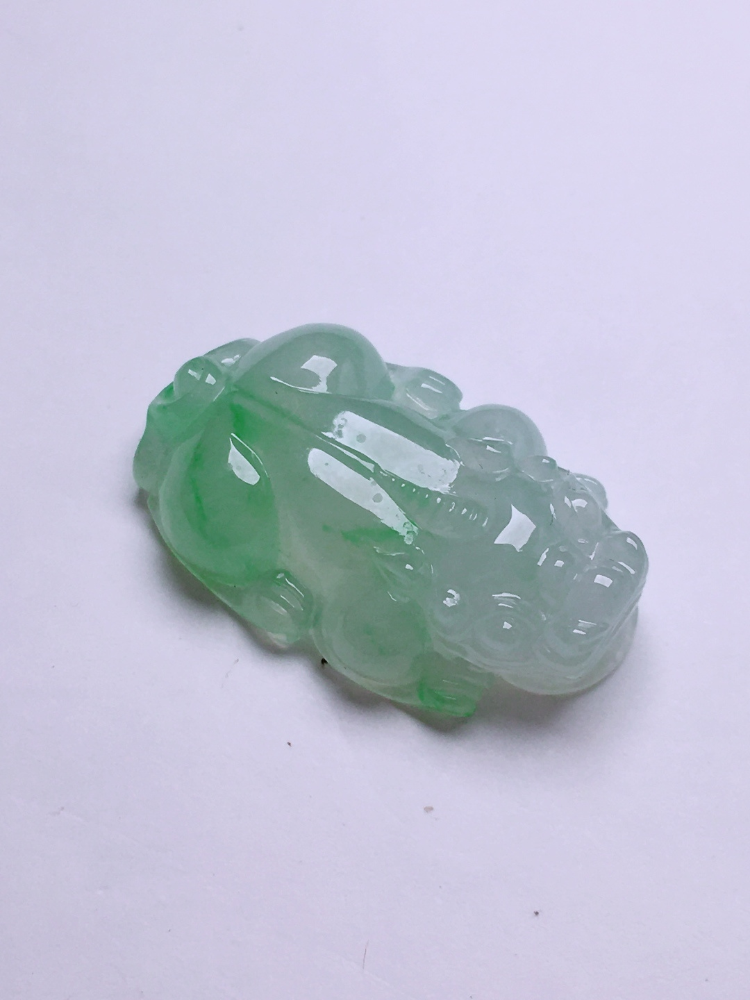 ️绿貔貅吊坠，晶莹剔透，新颖时尚，无裂，30-17.5-7.8