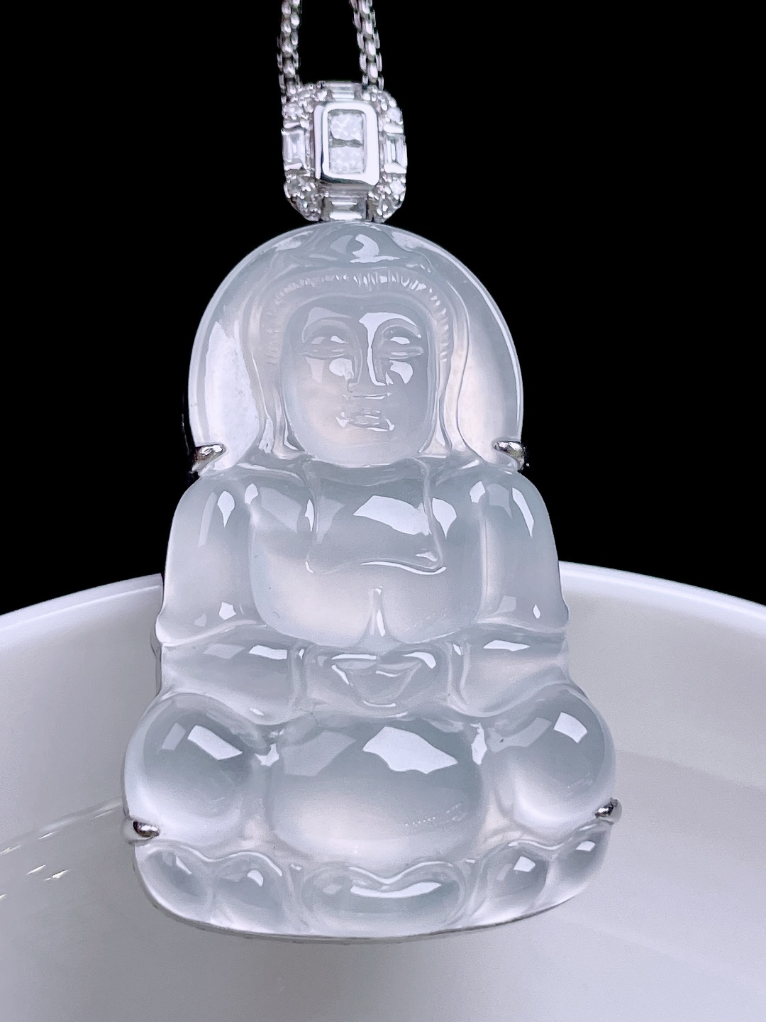 通透水润，种老起光，18k金镶嵌 整体：43.6/24/10.3 裸石：35.5/24