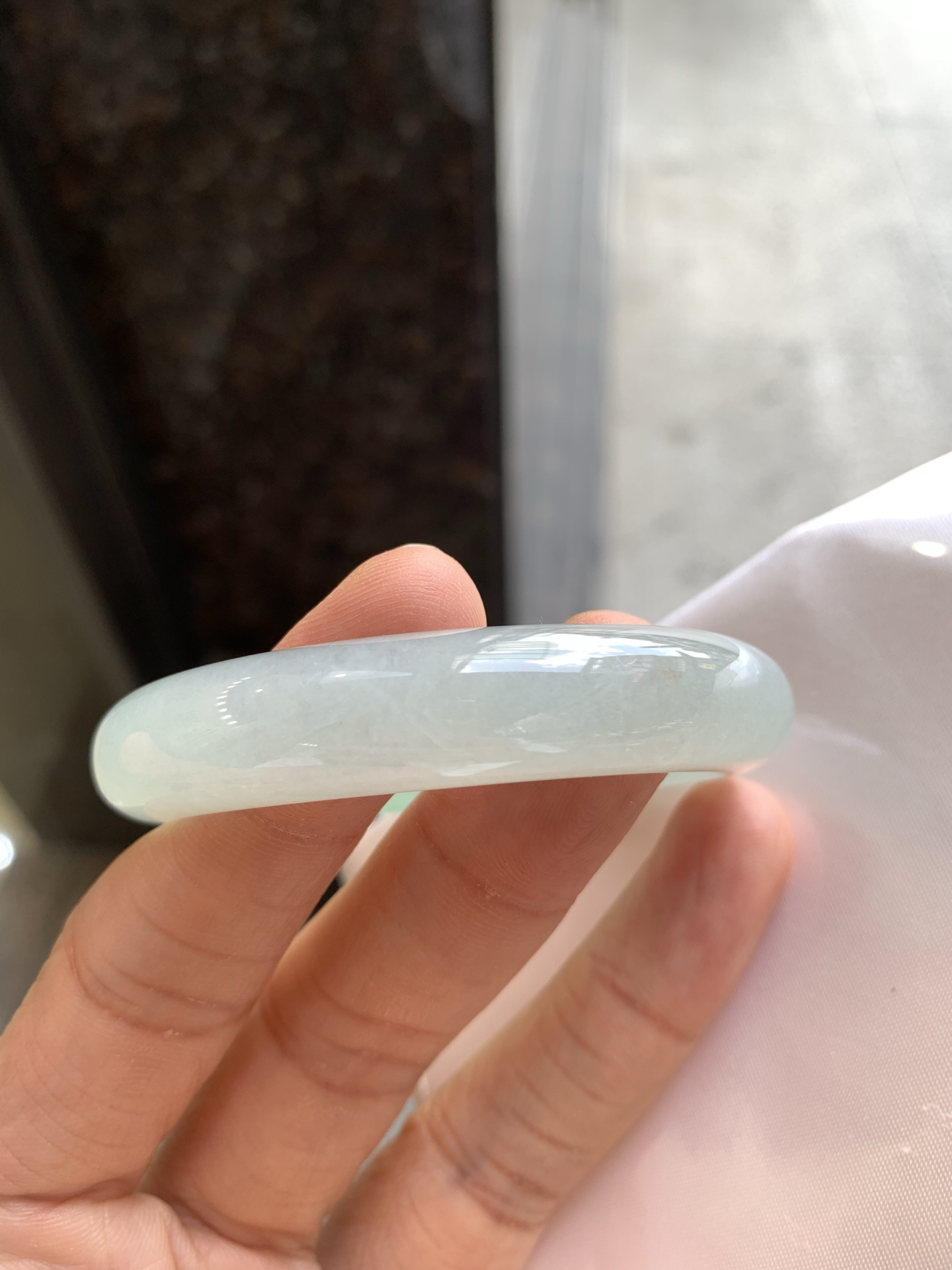 贵妃冰飘绿 有纹 尺寸：52/44/12/7.4 小圈口