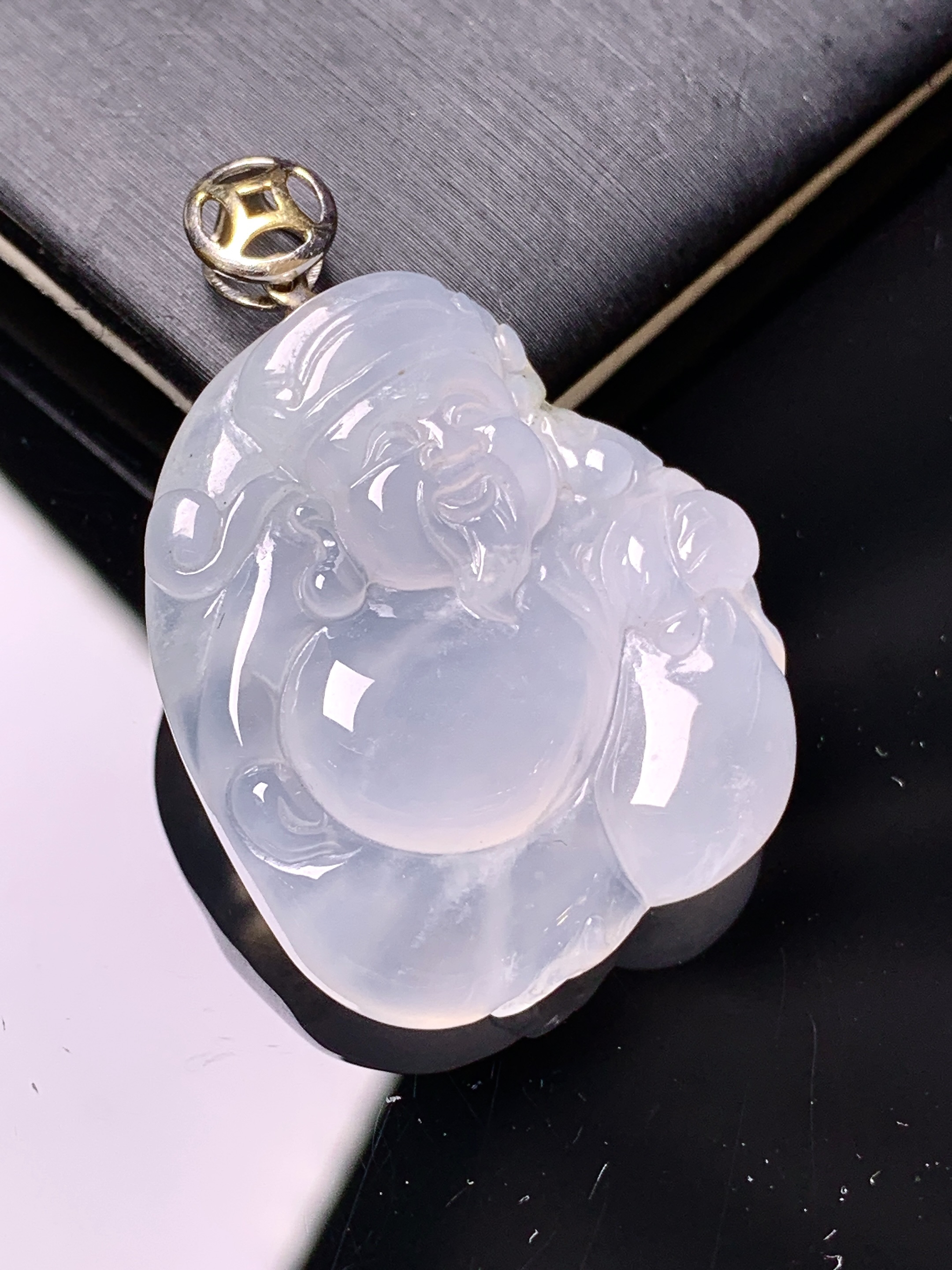 18k金镶嵌冰种佛公吊坠 玉质细腻 色泽艳丽清新 整体尺寸36.8*25*6.5 f4