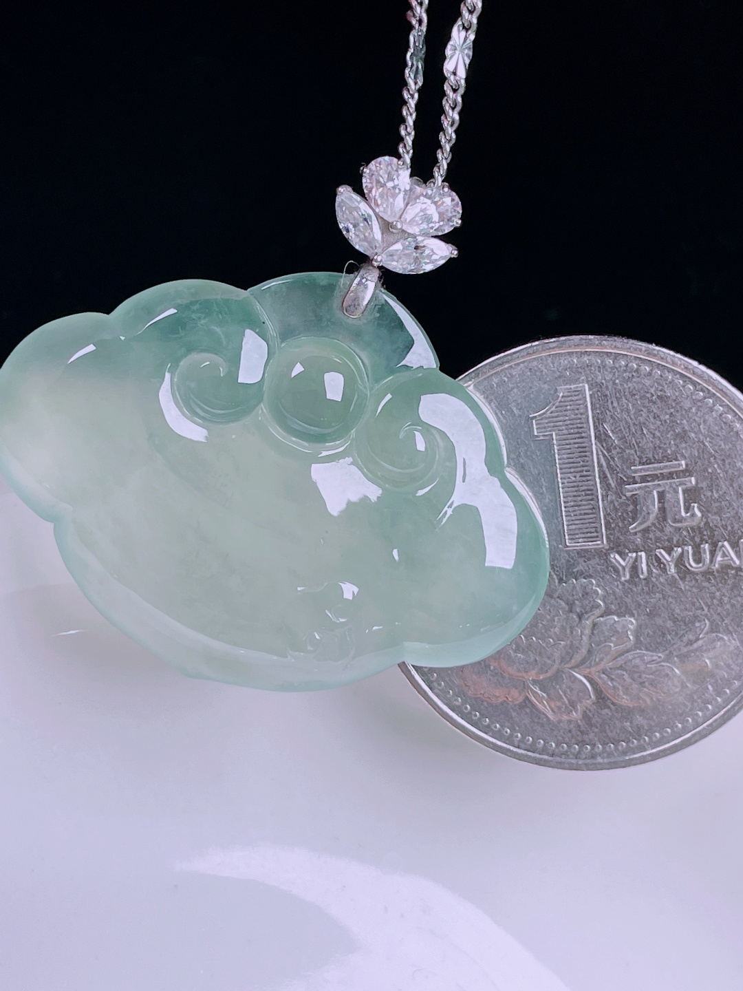 冰种如意，老种起光，细底通透，尺寸：30.3裸石23.5/32.5/5.6mm0622