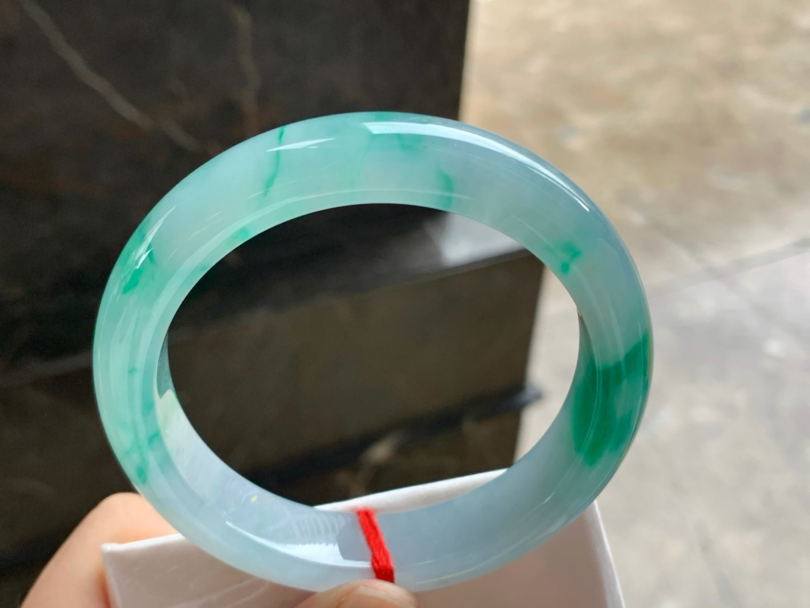 58.5-13.2-9.1
绿花手镯^_^鲜艳 起光