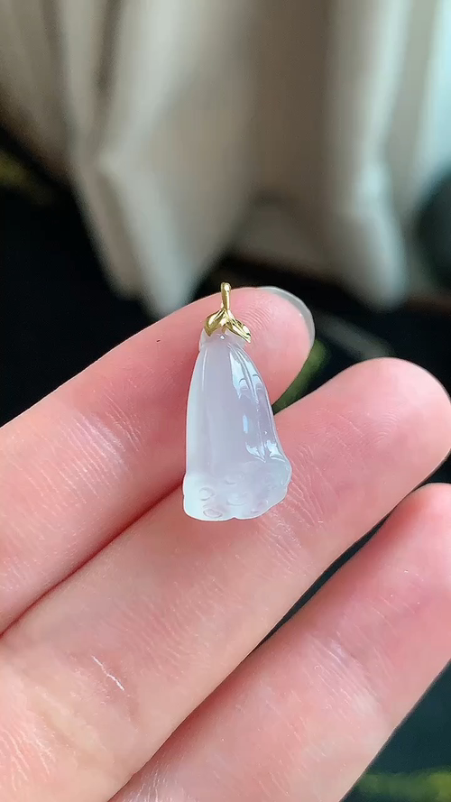 ️天然翡翠，冰胶莲蓬，18k金尺寸19.8-9.5-6.6 xm622
