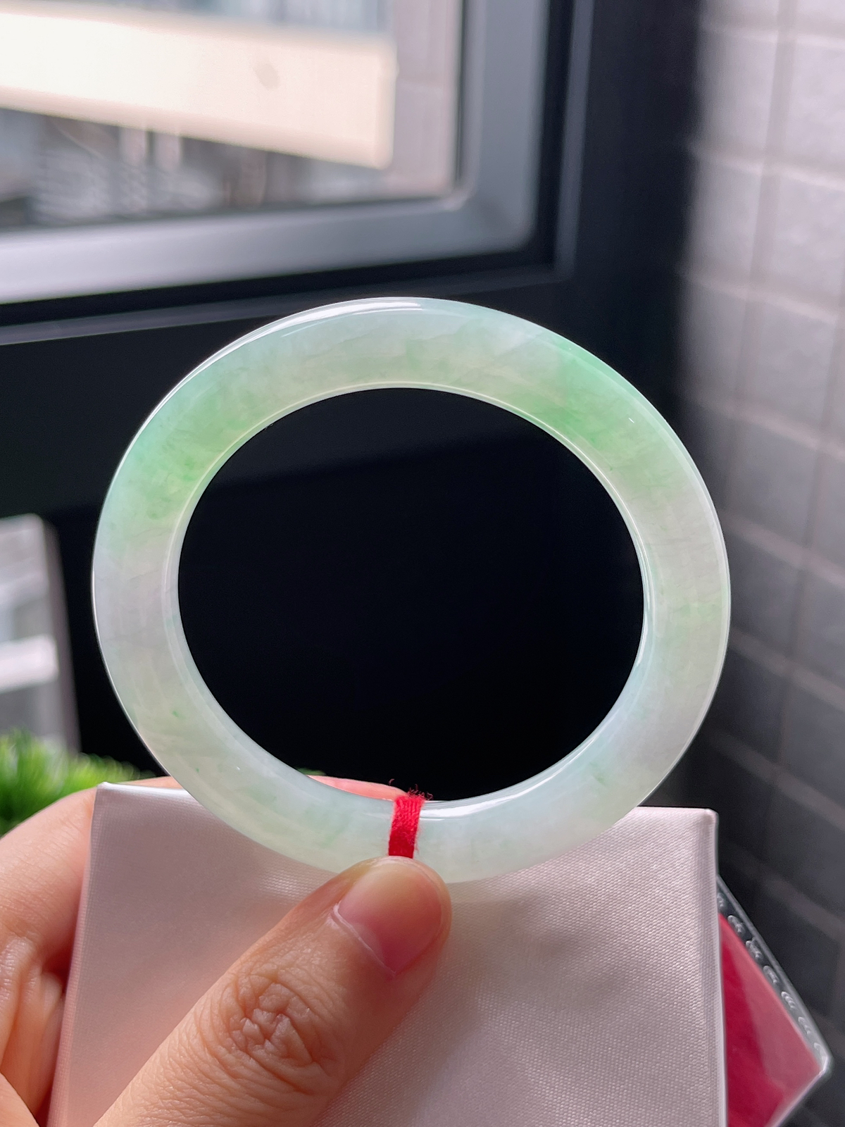 圈口51.5，冰糯飘花翡翠圆条手镯