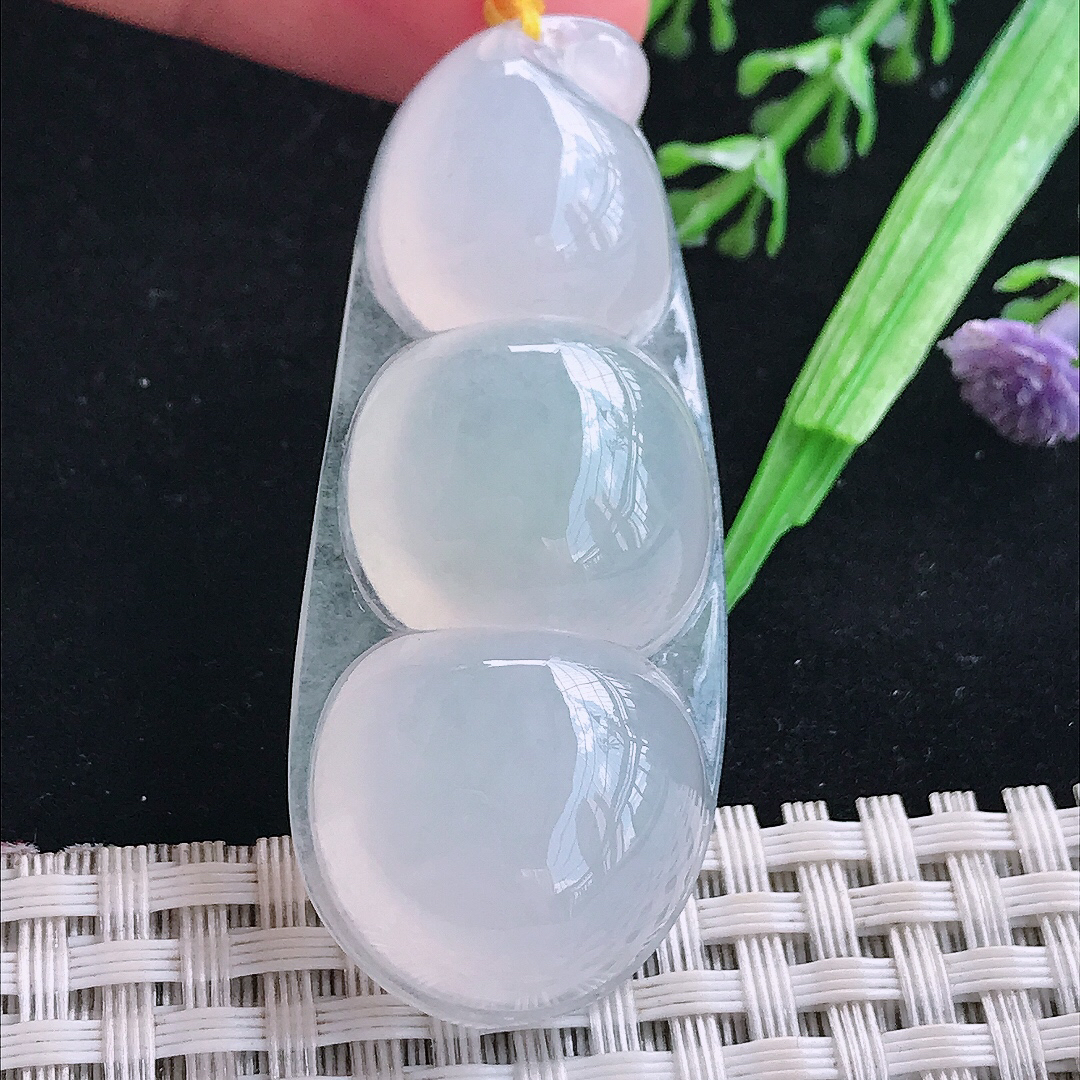 实拍A货翡翠55/23/10.8老坑冰润白月光饱满四季豆吊坠翡翠玉福豆挂件