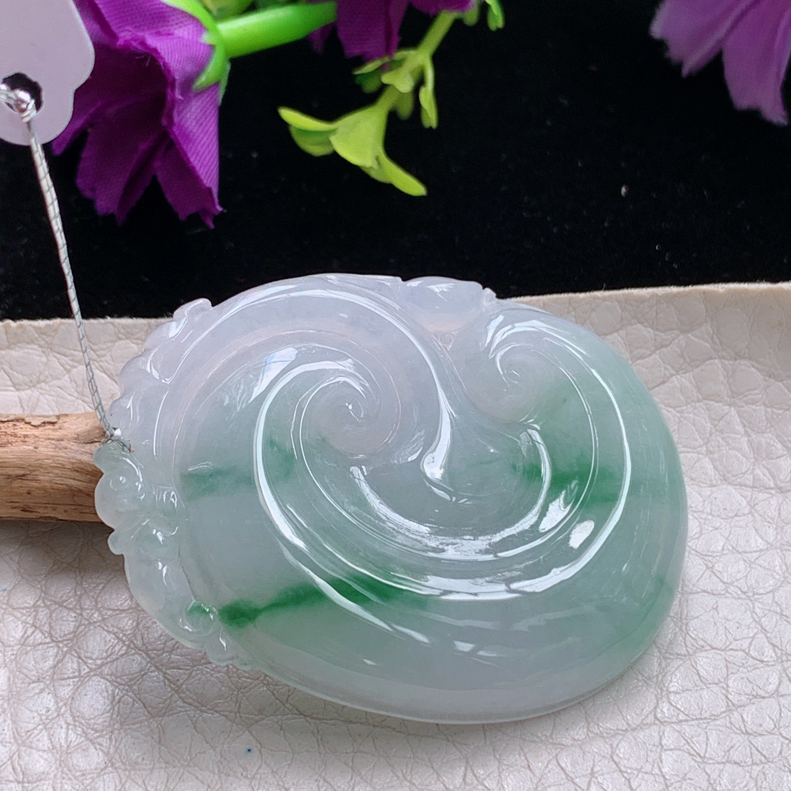 qxm实拍49*35*5.5天然缅甸翡翠a货冰飘花饱满如意 玉如意玉吊坠